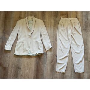 Vintage EMPORIO ARMANI Cream Two Piece Blazer Pants Suit   Women's Size 42